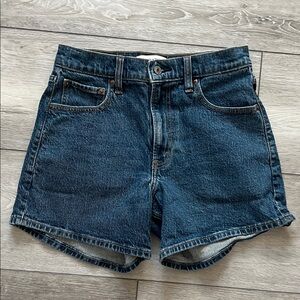 Abercrombie & Fitch Dad shorts